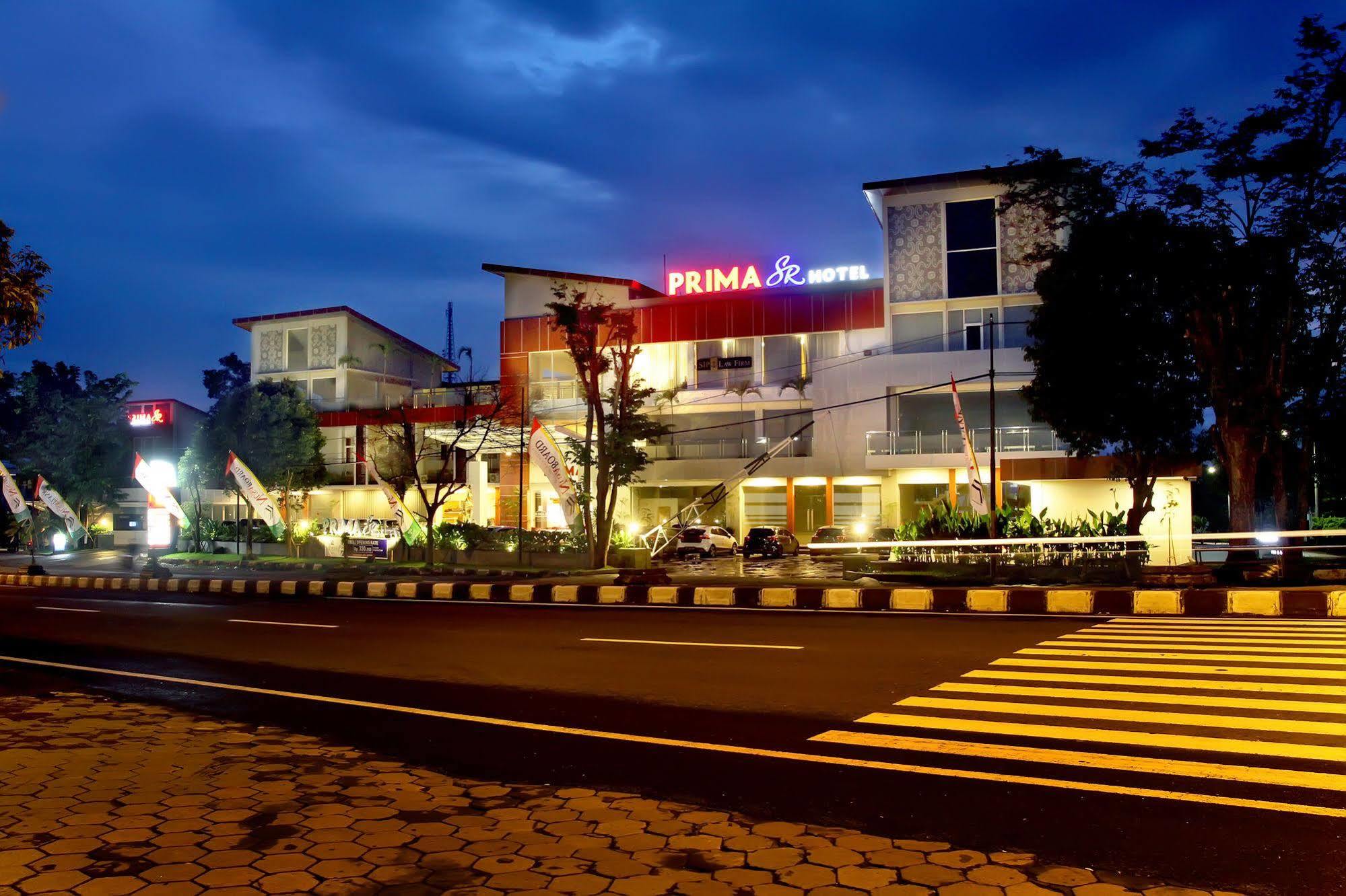 Prima Sr Hotel & Convention Yogyakarta Селеман Екстер'єр фото