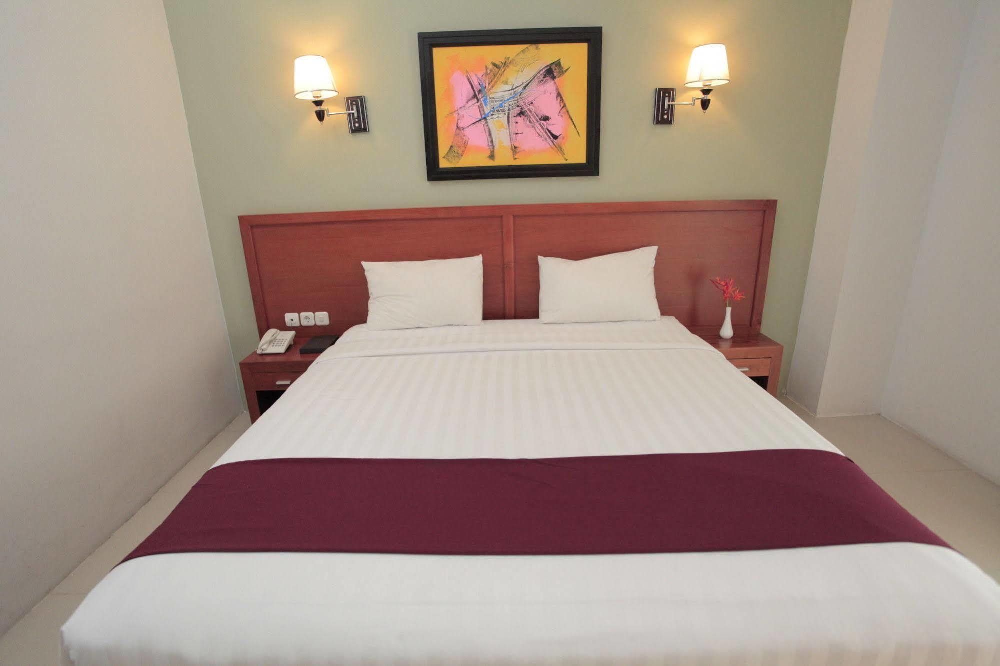Prima Sr Hotel & Convention Yogyakarta Селеман Екстер'єр фото